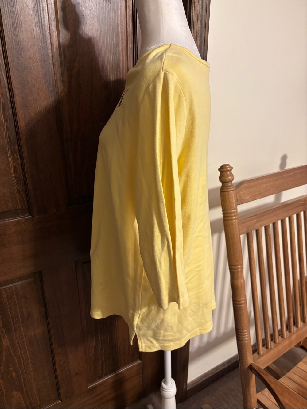 Quacker Factory Yellow Bee Embroidered 3/4 Sleeve Tee - Picture 2 of 4